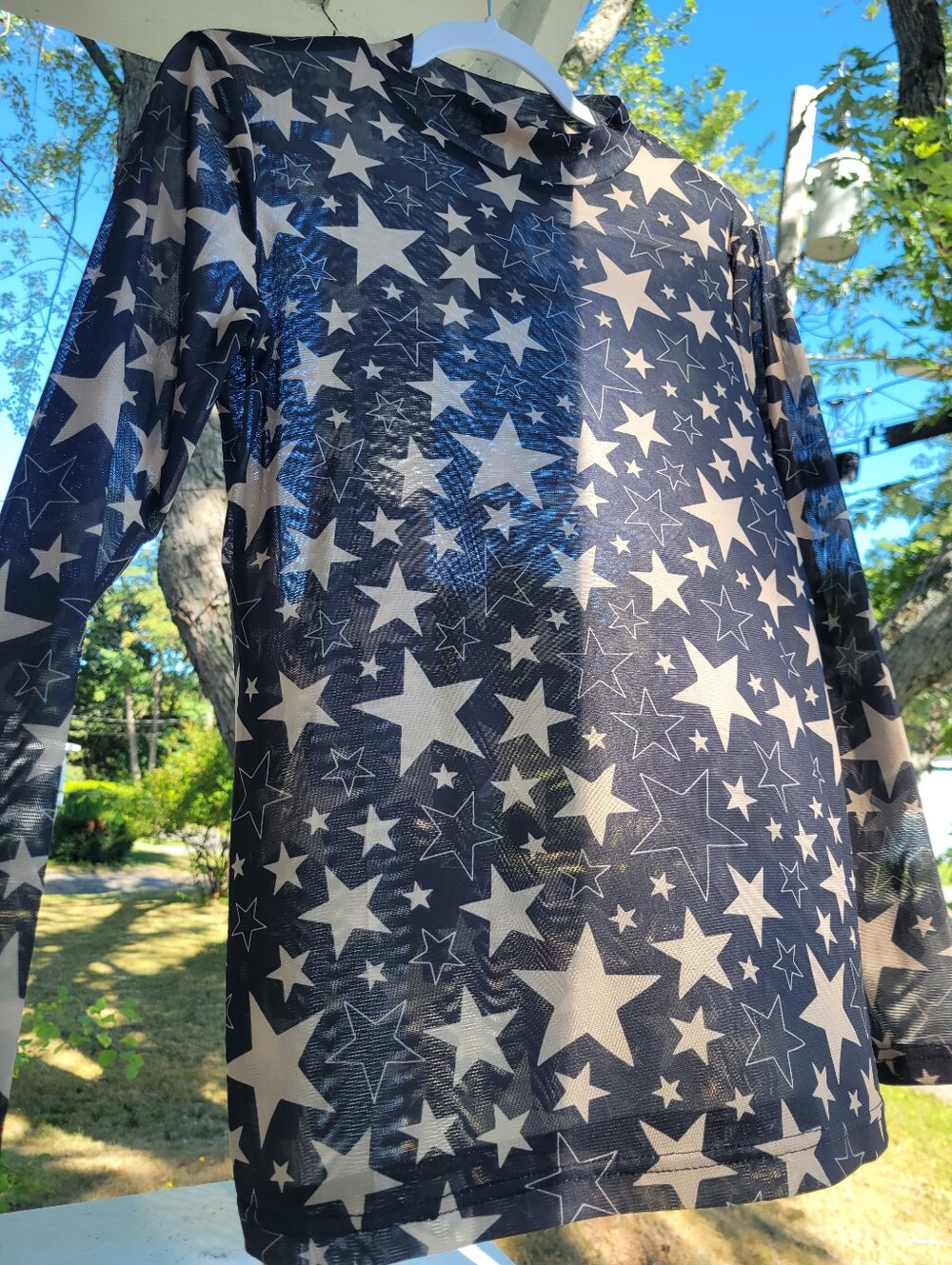 STERLING KREEK, Women's Sheer And Stretchy Top, Size Medium,*very cool Top*